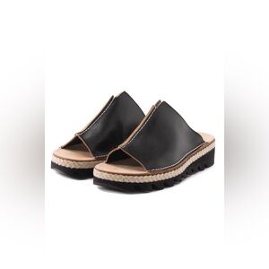 Y’s Yohji Yamamoto Leather Sandals in Black Size 7